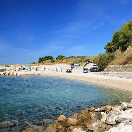 Appartement With A Parking Space - 15964 Split