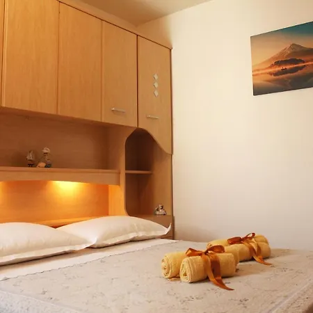 With A Parking Space - 15964 Appartement